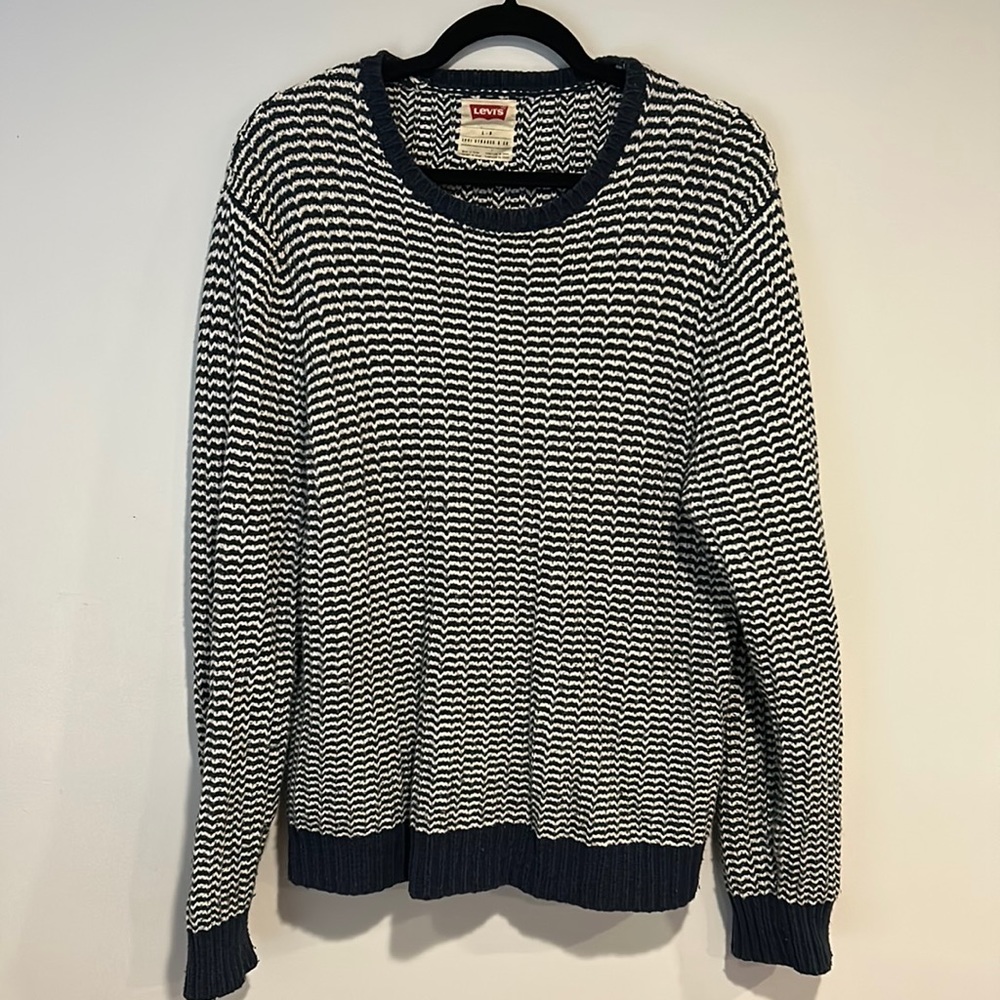 Levi’s Blue Sweater Size Large